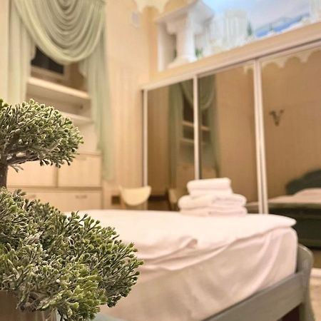 Great One Bed Right Near Opera House Apartamento Kiev Exterior foto