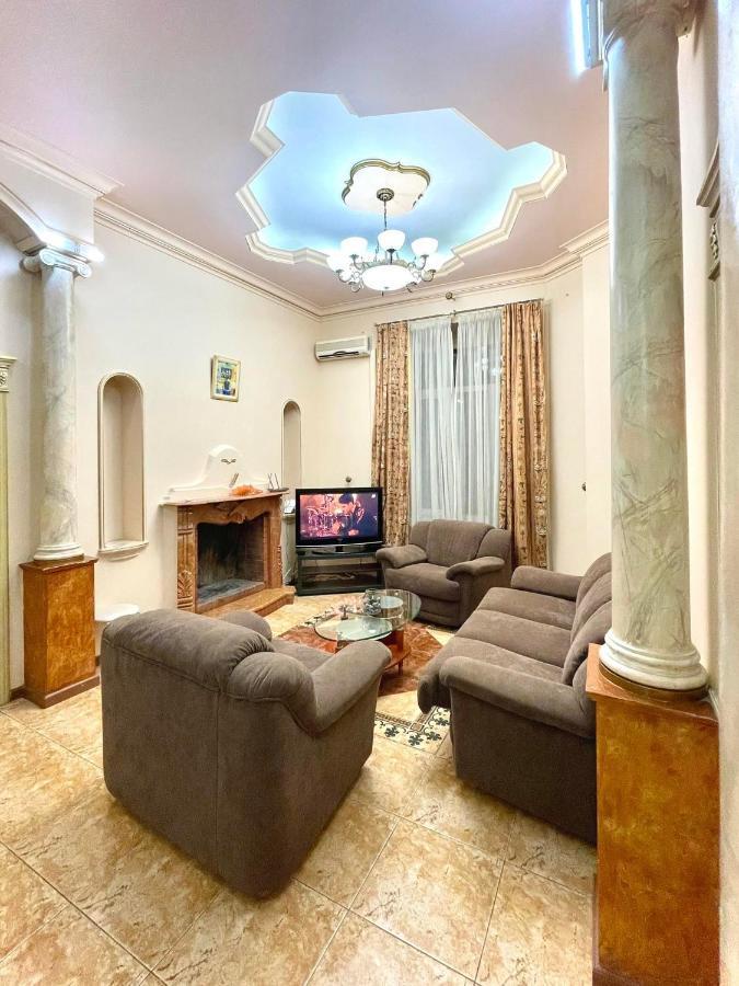 Great One Bed Right Near Opera House Apartamento Kiev Exterior foto